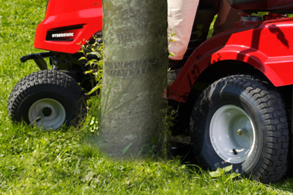 Tondeuse autoportée à ramassage intégré MTD 96